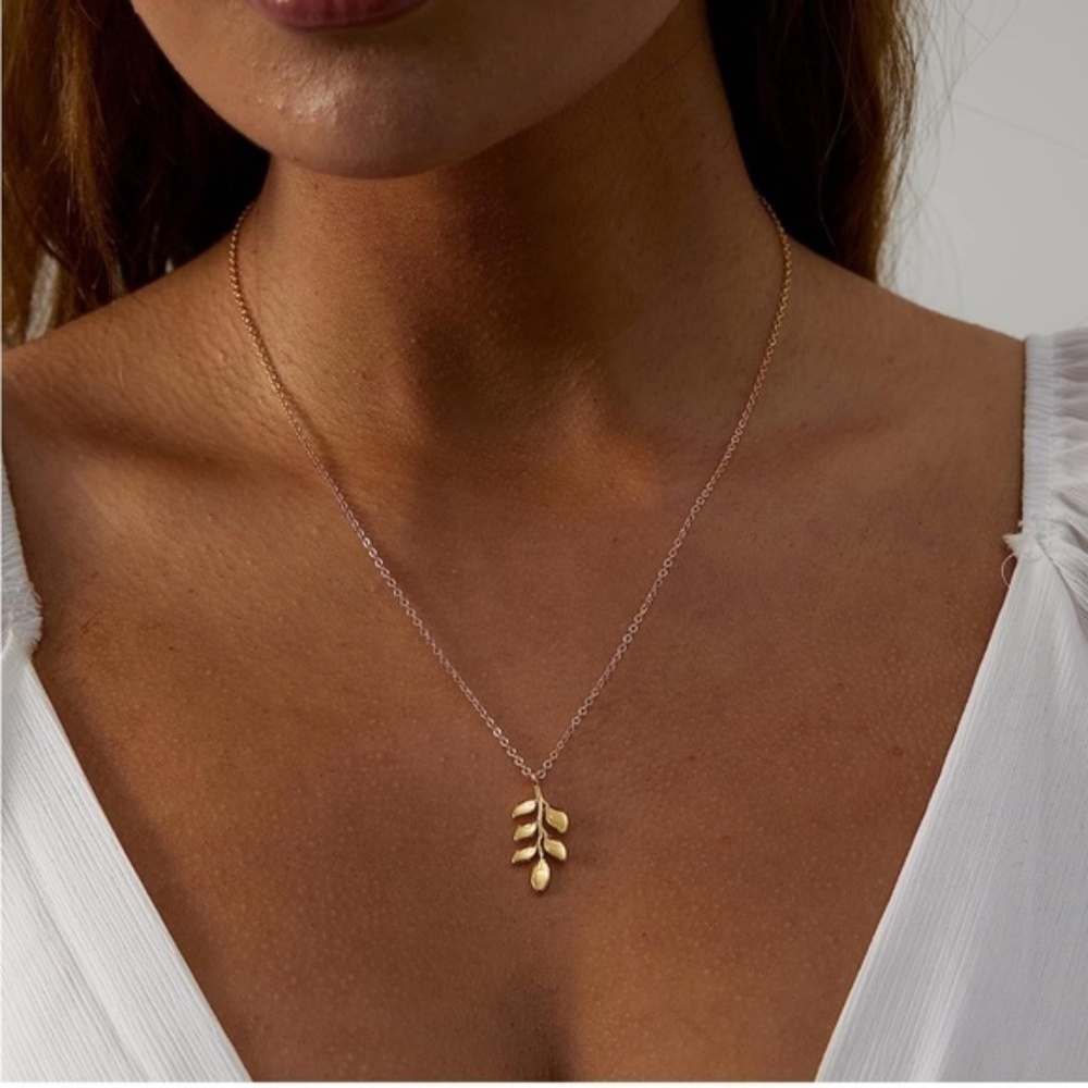 Gold 14k Gold Plated Leaf Pendant Chain Necklace